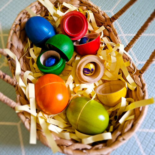 Sorting egg cups