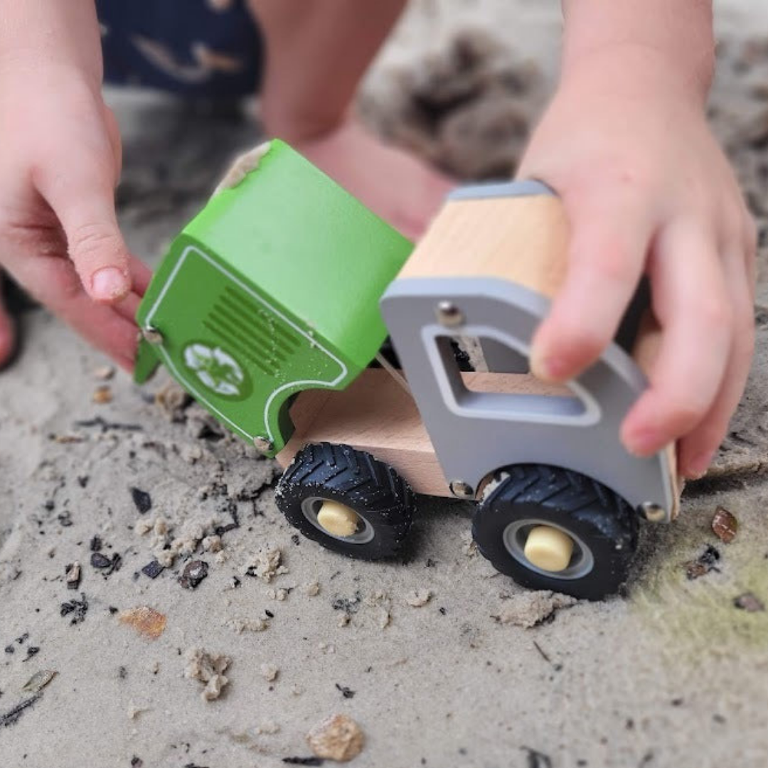 Wooden Recycle Truck