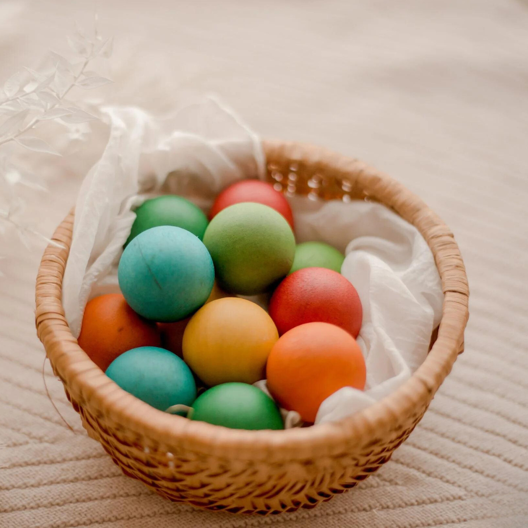 12 Wooden Coloured Balls