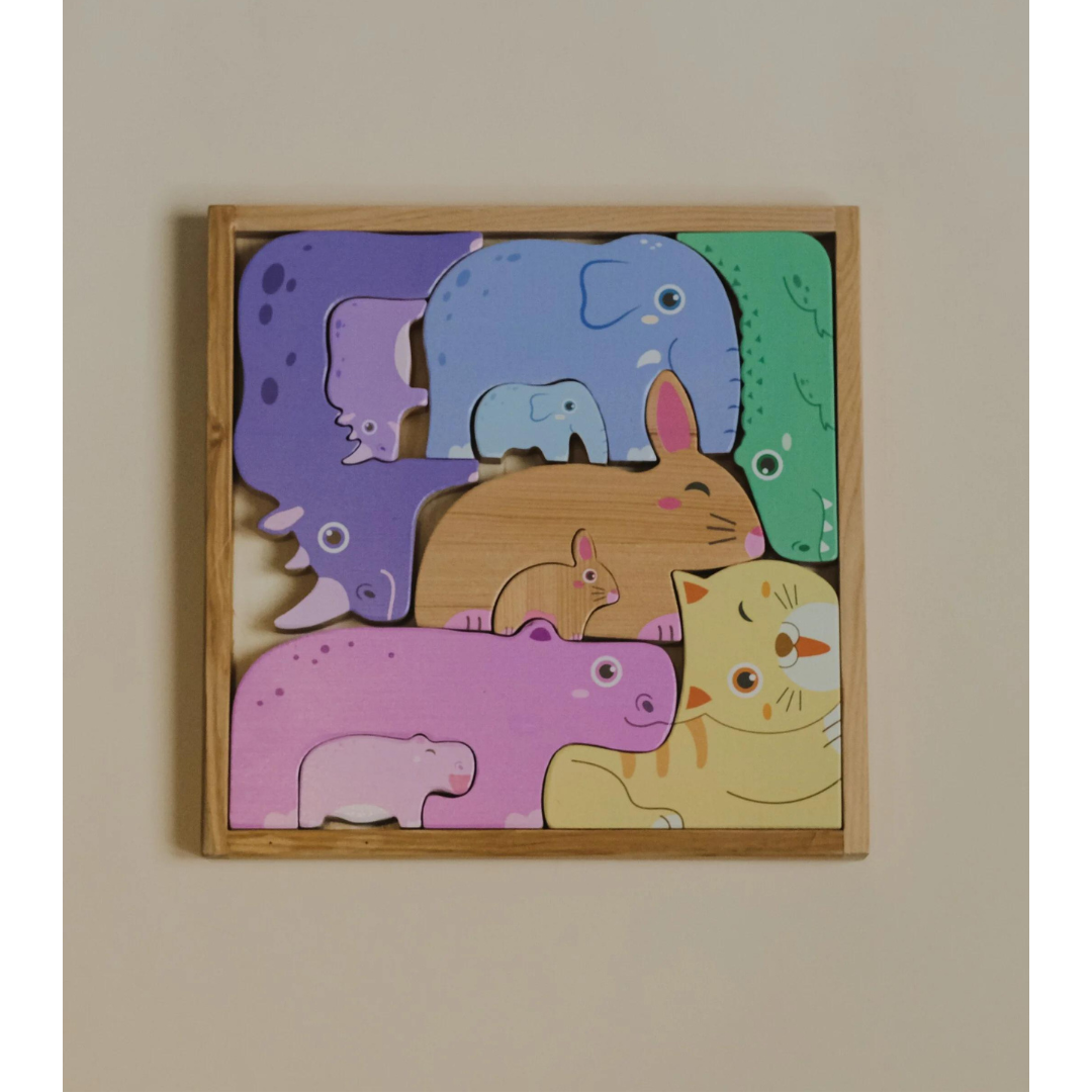 Natural animals puzzle and play set