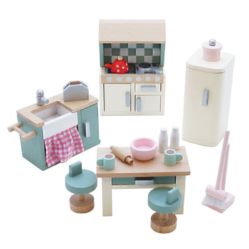 Wooden Dolls House Kitchen - 20 piece
