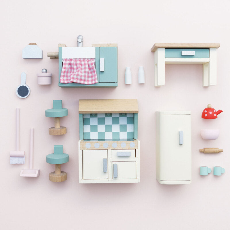 Wooden Dolls House Kitchen - 20 piece