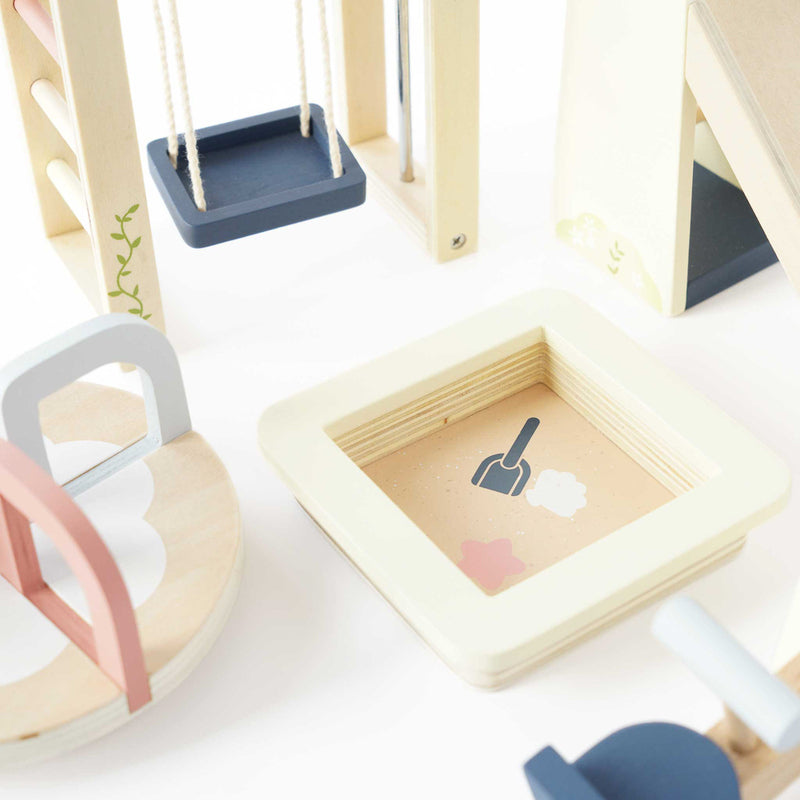 Wooden Dolls House Outdoor Play Furniture - 5 piece