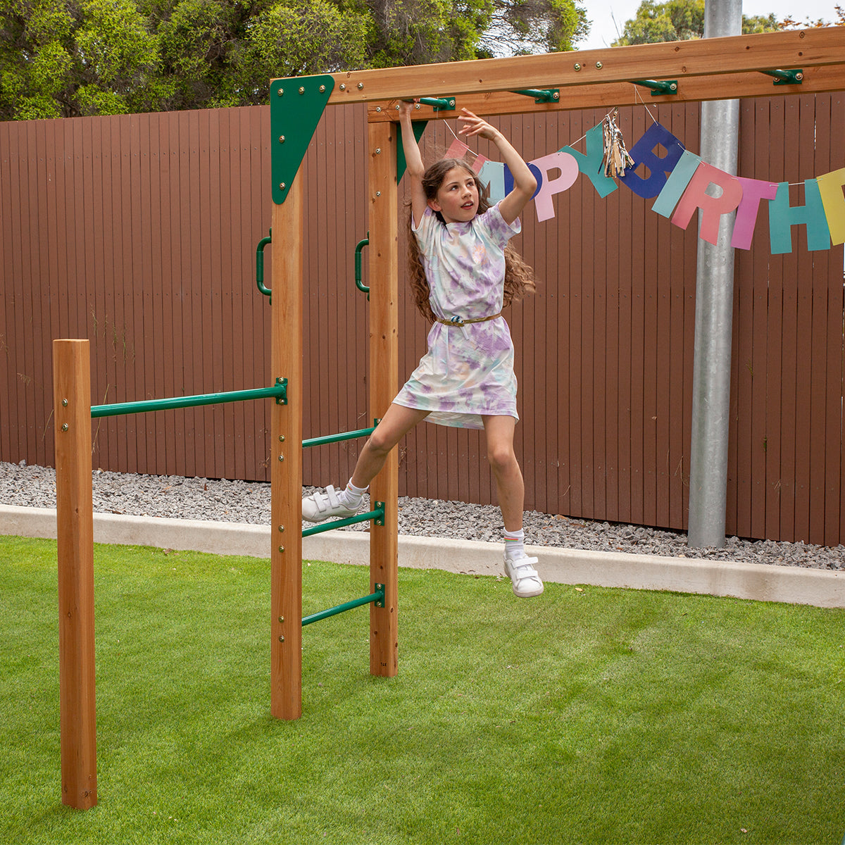 Coburg Lake Play Centre with Green Slide