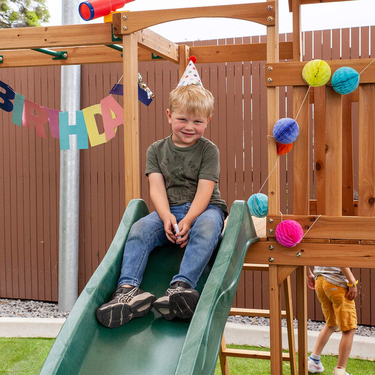 Coburg Lake Play Centre with Green Slide