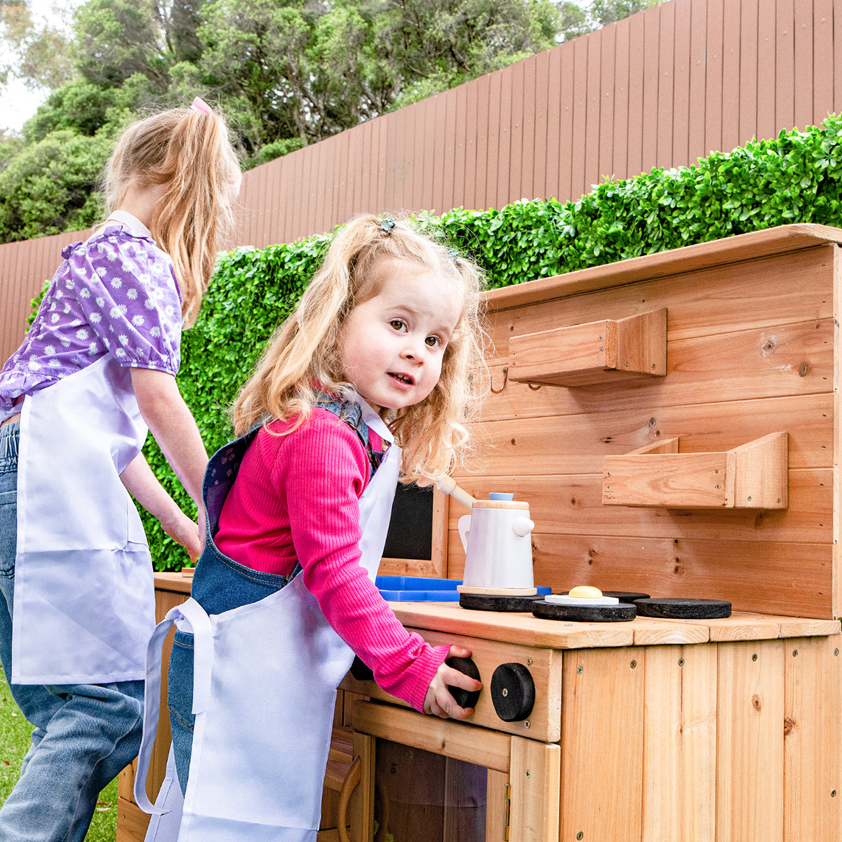 Outdoor Roma Play Kitchen