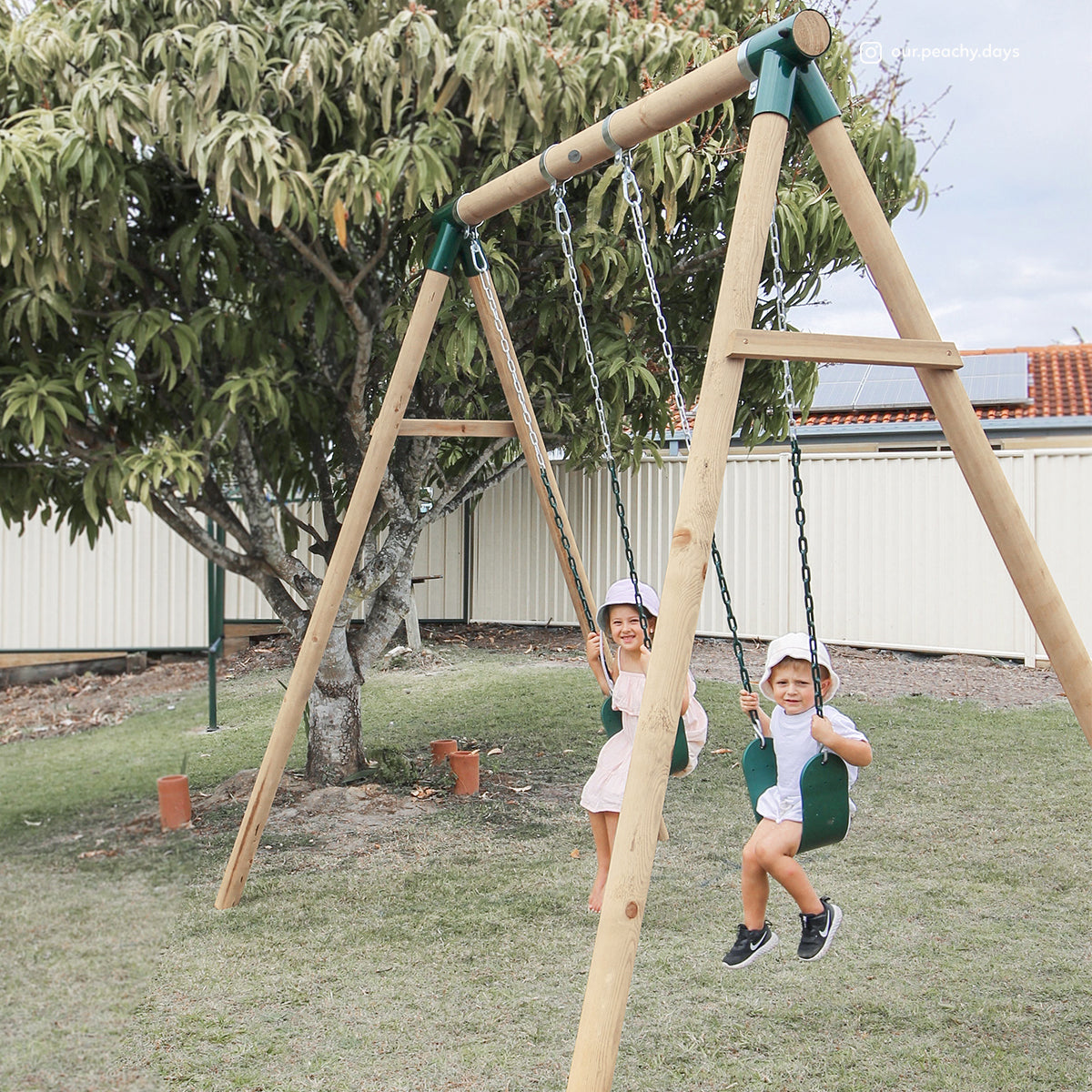 Amber Double Belt Swing Set